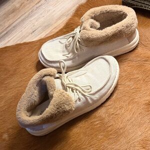 Hey dudes Cozy Fur-Lined Sneakers
